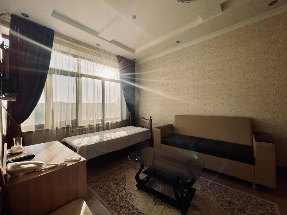 Достык Hotel คีซีลอร์ดา ภายนอก รูปภาพ